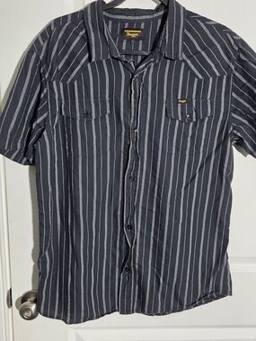 Seager Men Black And White Striped Short-Sleeve Button Down Shirt Large